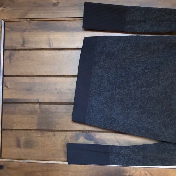 Lululemon - Picture 4 of 6